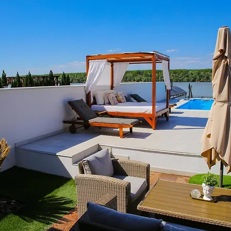 Villa Harmonija Na Dunavu