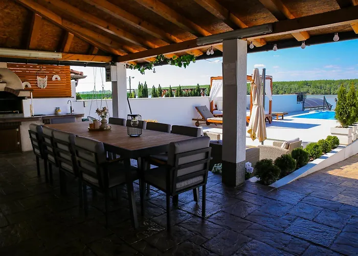 Harmonija Na Dunavu Vilă